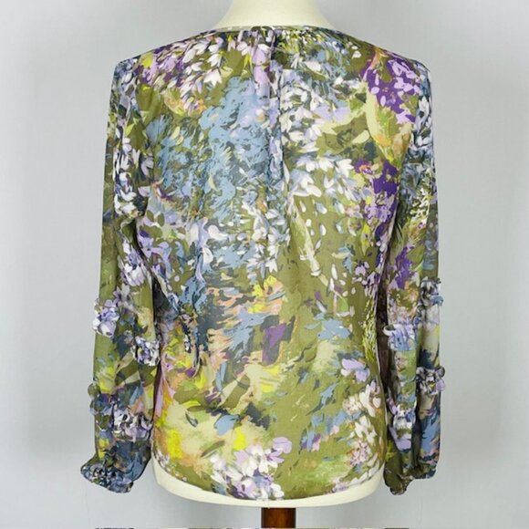 White House Black Market V Neck Top Sz SP Sheer Ruffle Floral Forest Fairy - Picture 5 of 8
